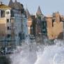 Photo Vague sur la digue de Saint-Malo